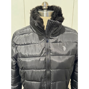 Women's U.S. Polo Assn. Puffer Jacket Size M Black faux fur lined collar